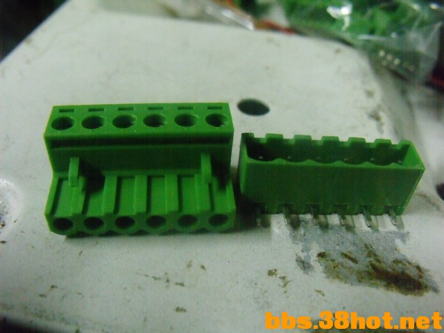 交易交换双路温度计 屏幕 手操 接线端子 耐压机