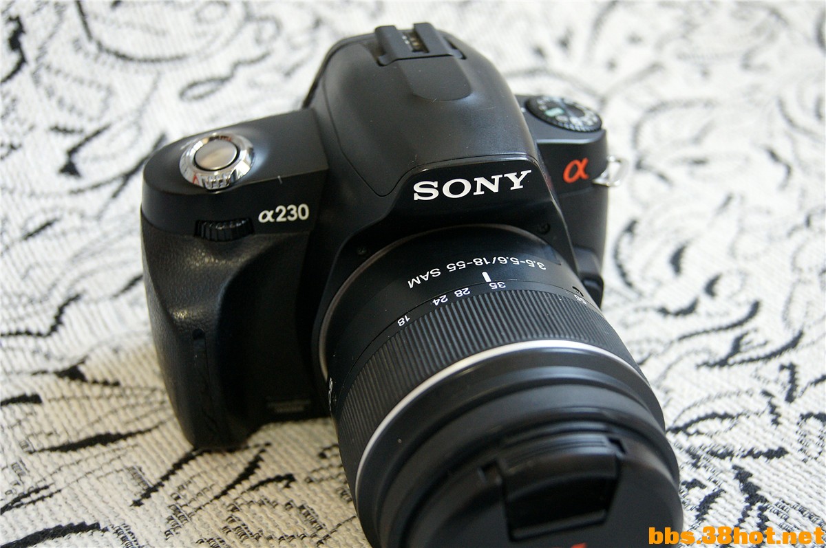 交易交换索尼a230单反不开机,680元。