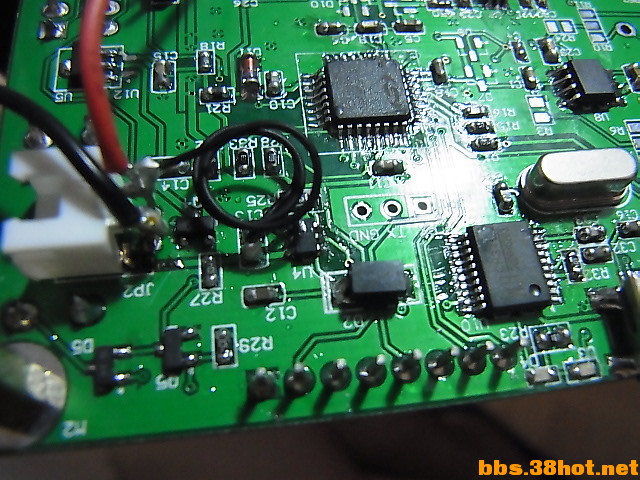 ��·��������ǰ����һС����ͭ��