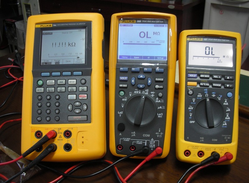 fluke 744-3.jpg