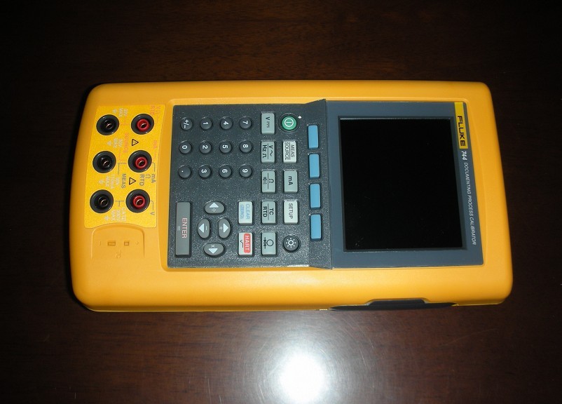 fluke 744-8.jpg