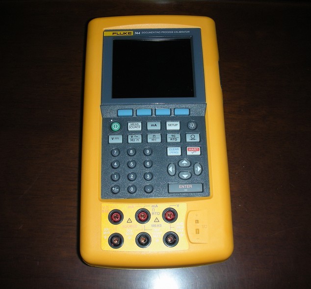fluke 744-10.jpg
