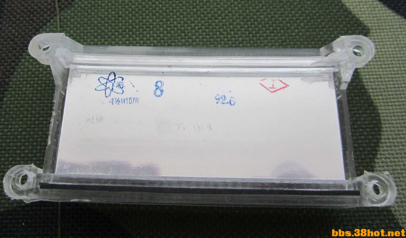 Ļ