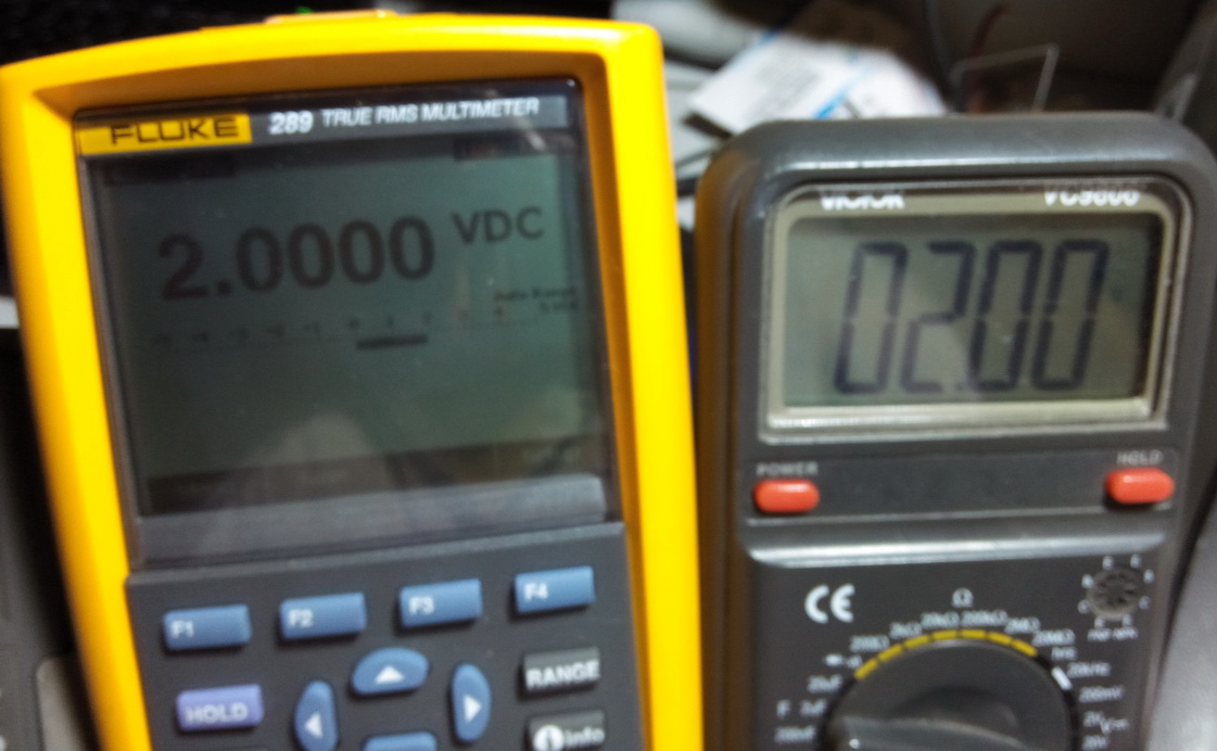 2000mV200V.jpg