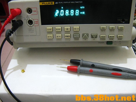 Ƭ 045.jpg