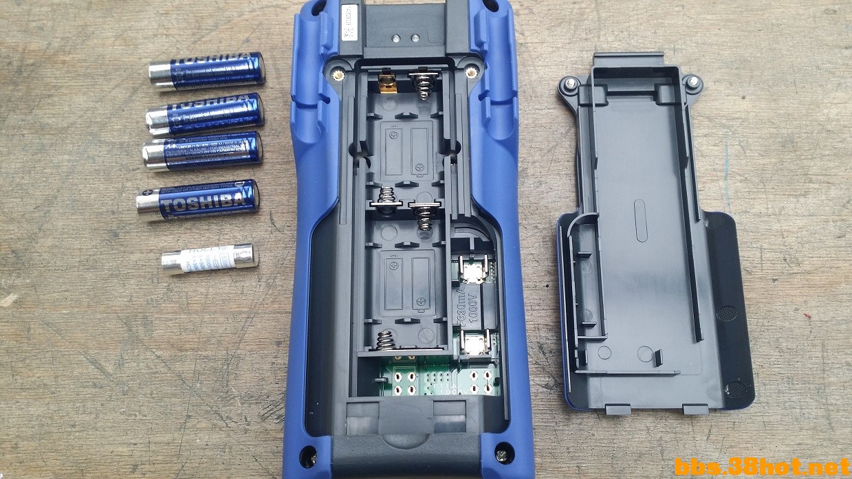 Hioki-DT4281-b1.jpg