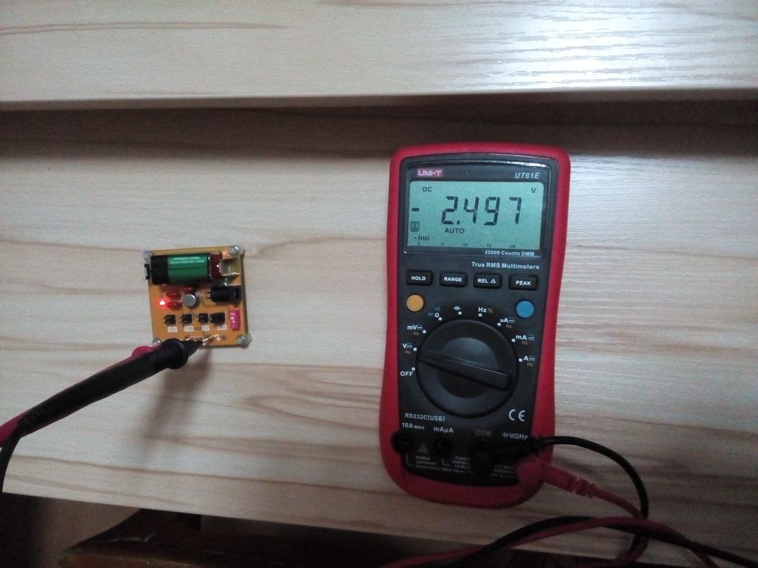 UT61E 2.5-.jpg