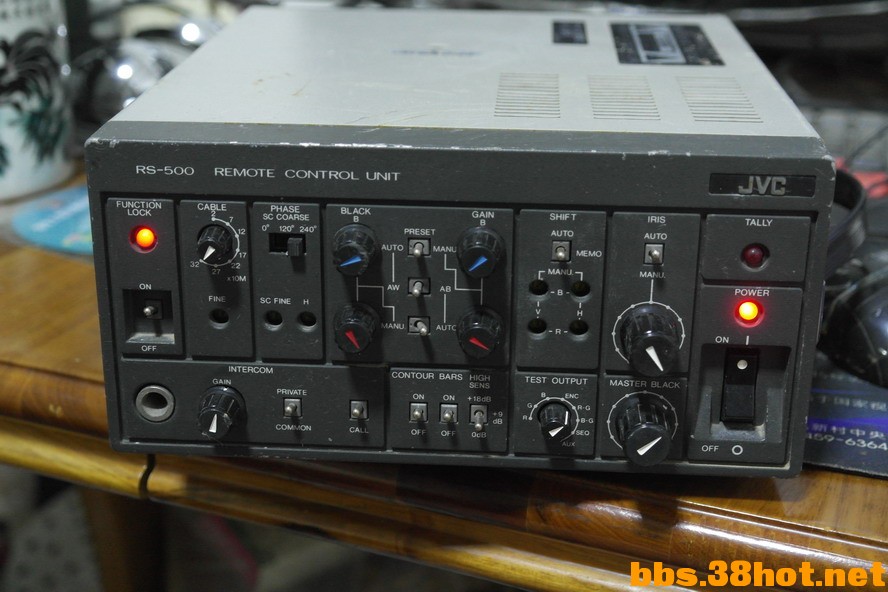 JVC-RS-500-1.jpg