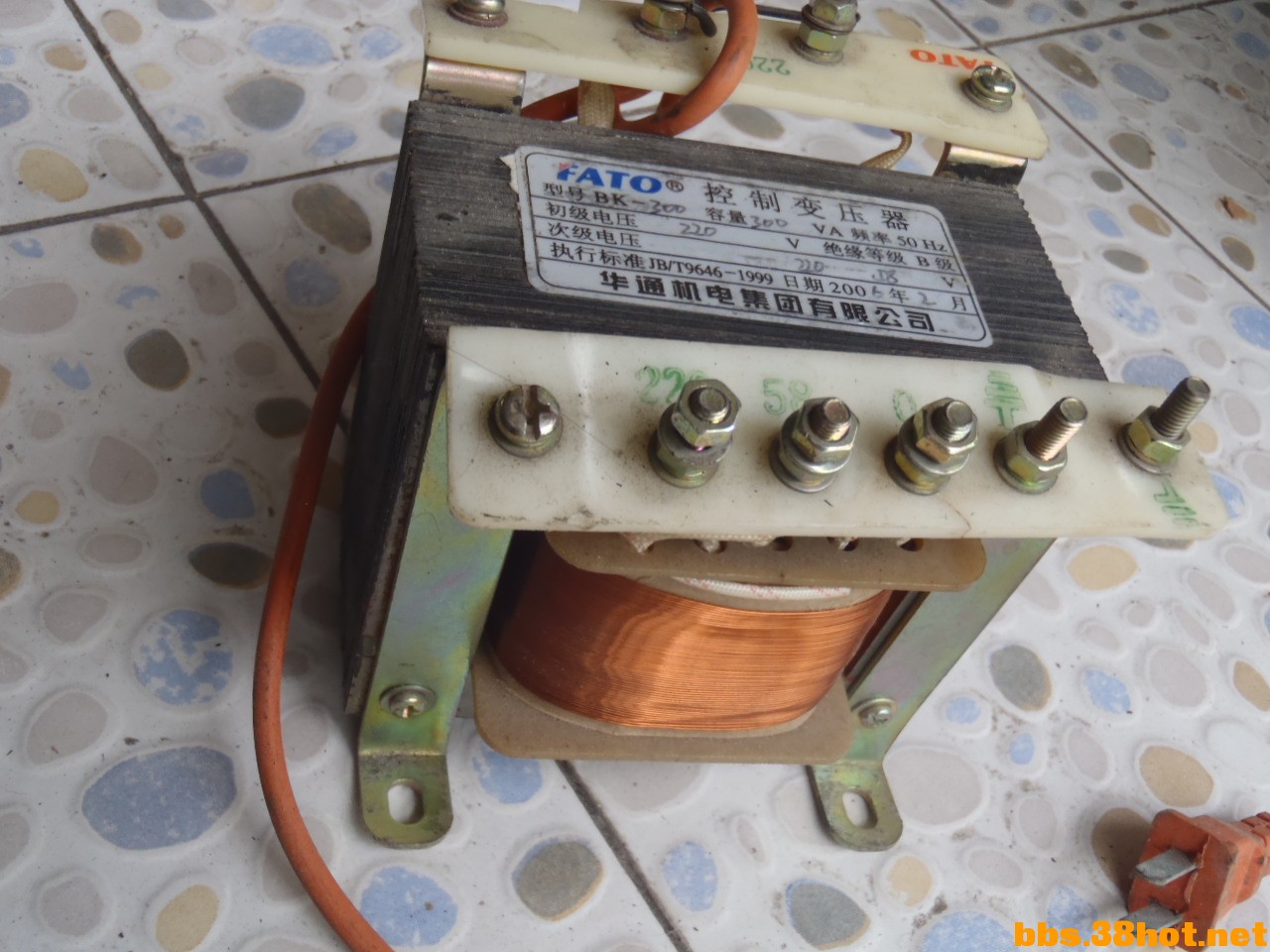 224ѹ220=22058200ߣ4.8ǧˣͭģ70.JPG
