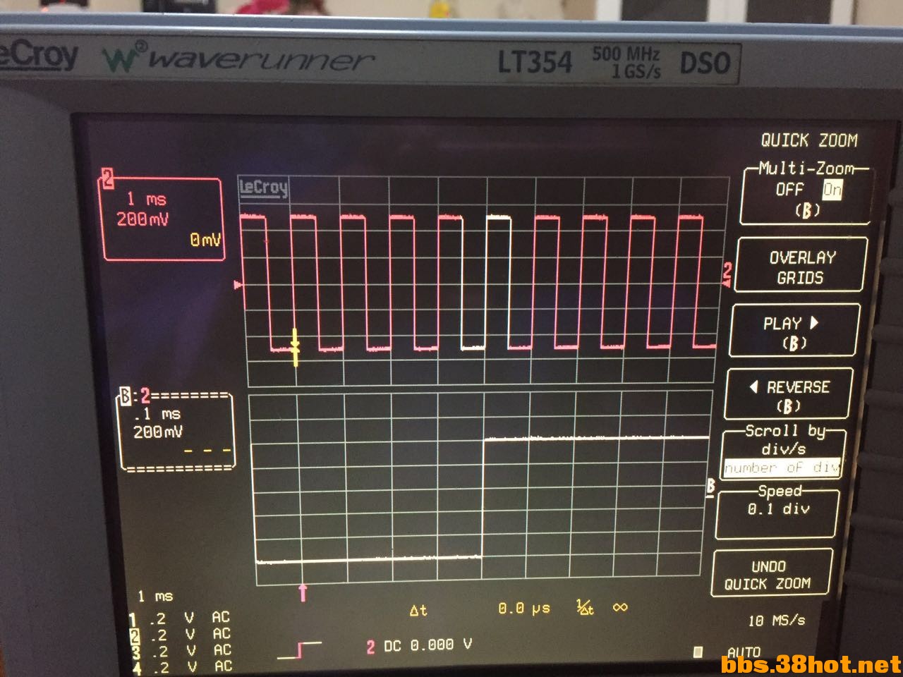 851458686.jpg