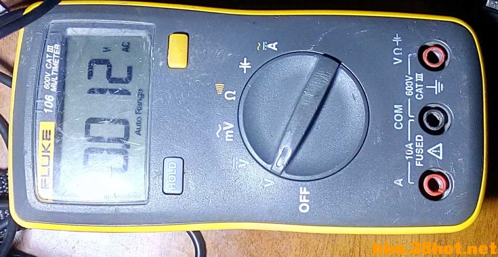 fluke106-VAC.jpg