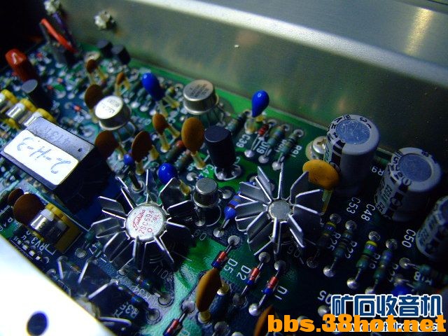200351e420202yah2apa7v.jpg
