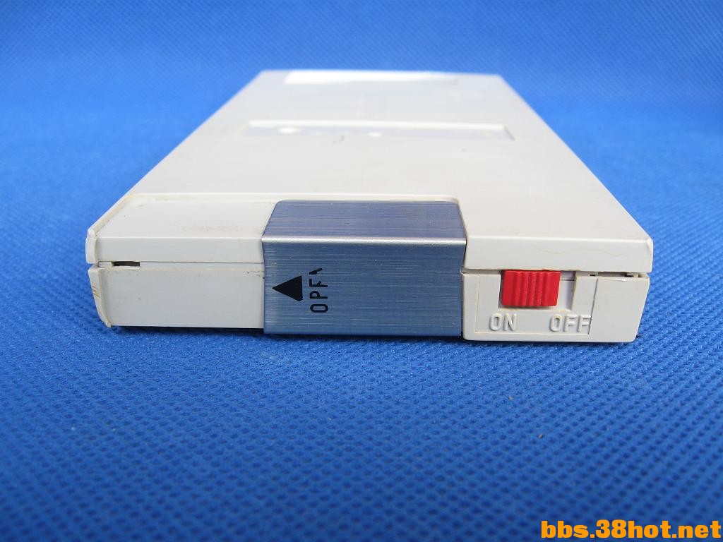 Ƭ 31105.jpg
