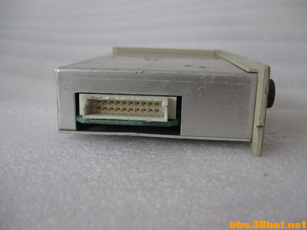 Ƭ 12899.jpg