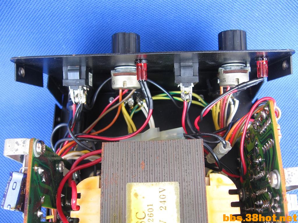 Ƭ 31775.jpg
