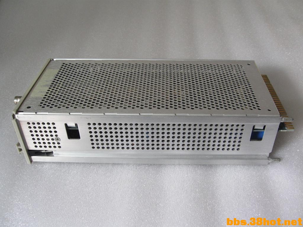 Ƭ 31830.jpg