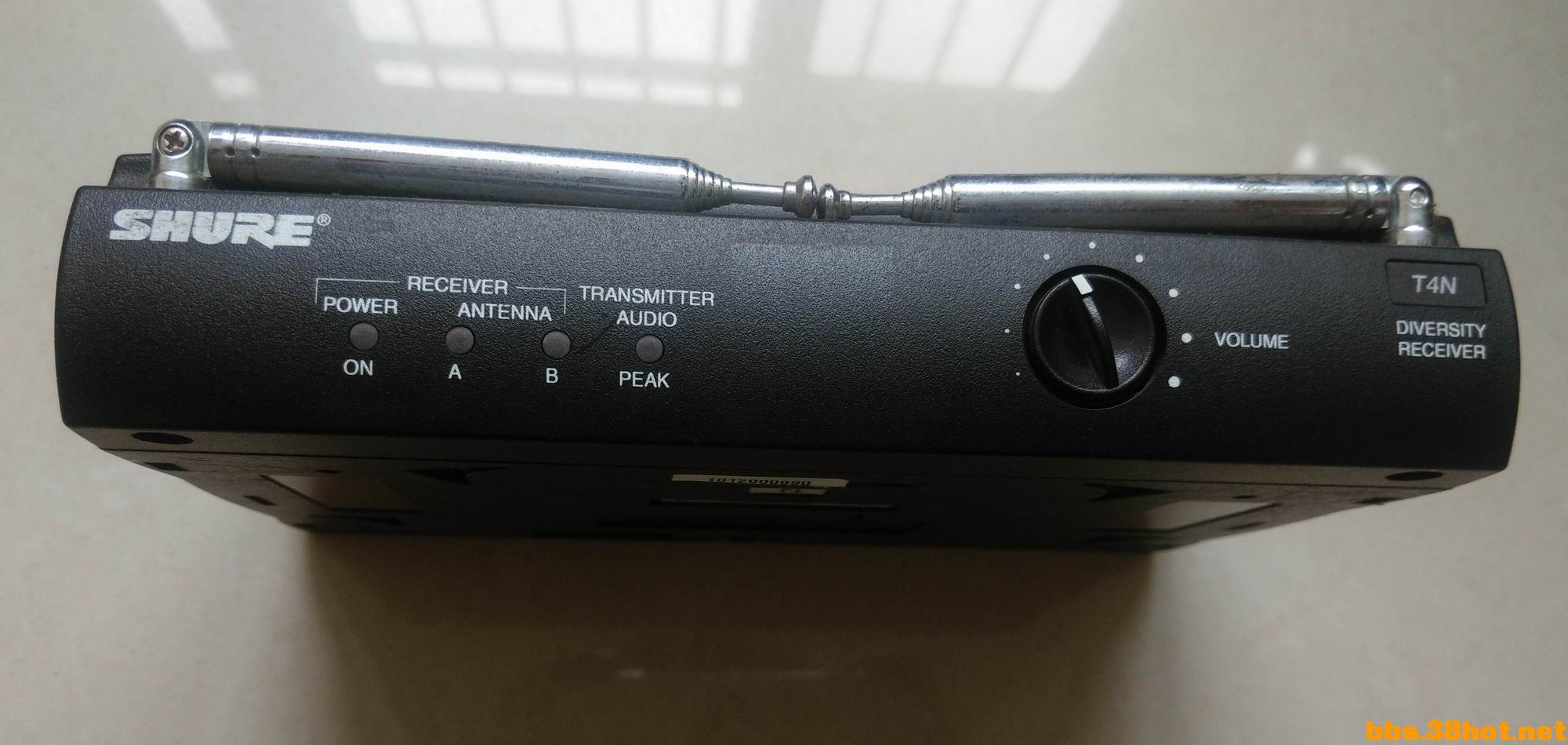 SHURE-02.jpg