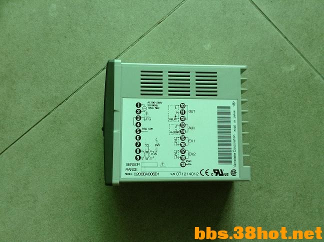 Ƭ 090.jpg