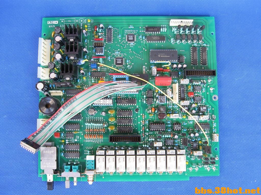 Ƭ 32081.jpg