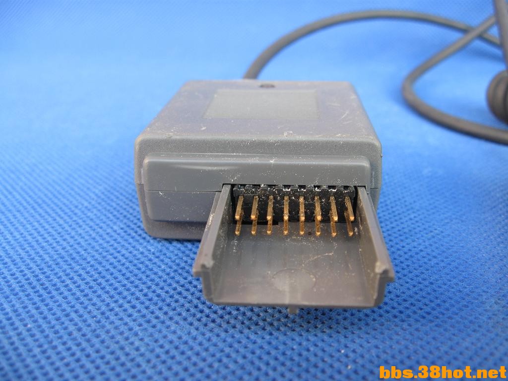Ƭ 32072.jpg