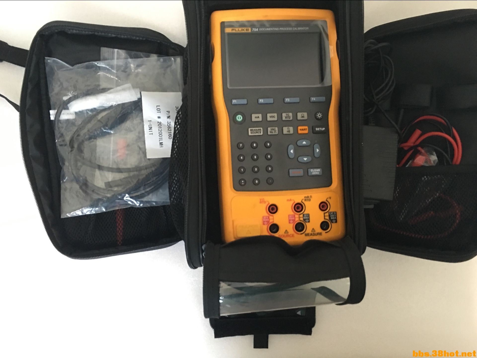 FLUKE754 2.jpg