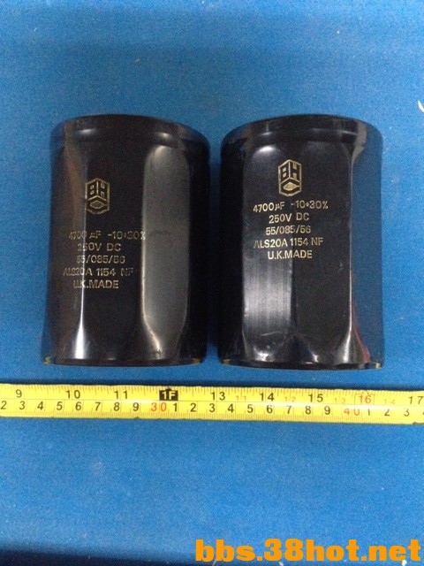 2ӢBHCݣ77X106MM,250VDC 4700UF ÿ0.65ÿ15Ԫ.jpg