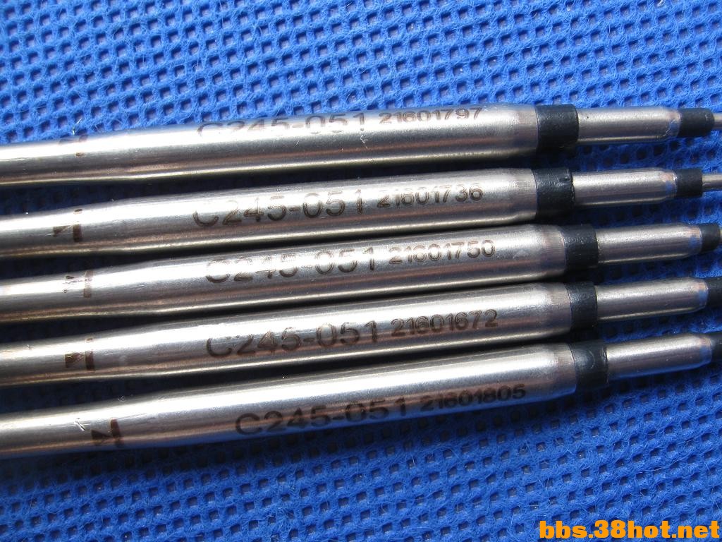 Ƭ 32906.jpg