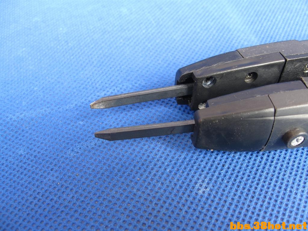 Ƭ 32901.jpg
