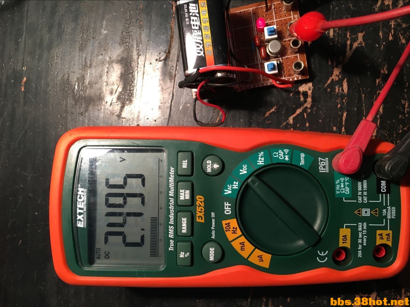 ֱ2.5V