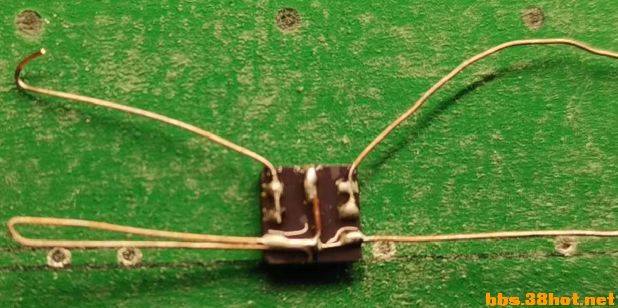7012b_fly_wire.jpg