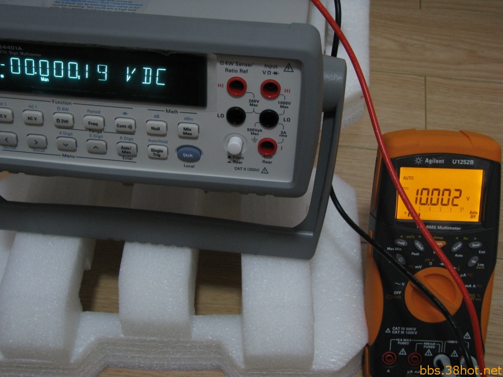 10V