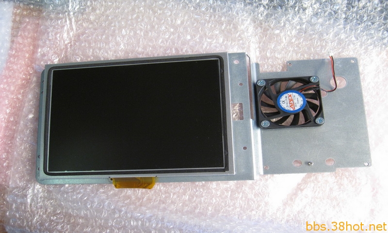SDS7102_display_and_fan_СС.jpg