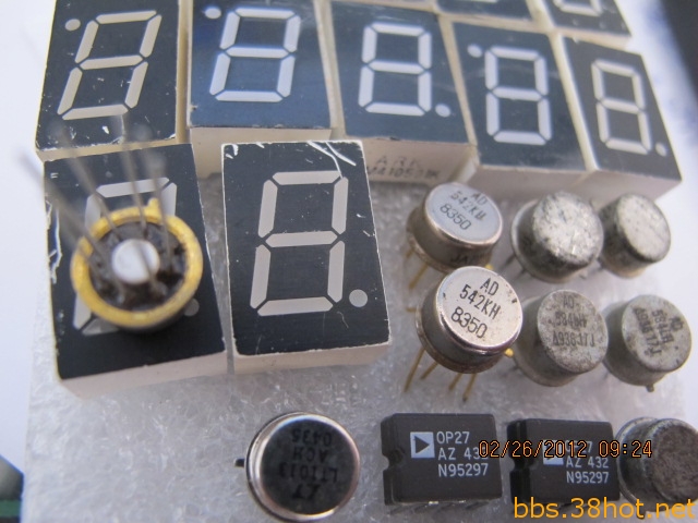 Ƭ 010.jpg